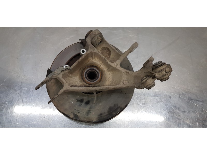 Recambio de mangueta trasera derecha para land rover range rover vogue referencia OEM IAM LR038550  