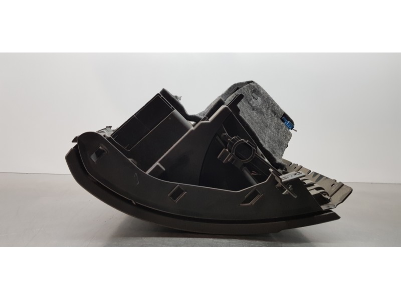 Recambio de guantera para mercedes clase b (w246) b 200 cdi (246.208) referencia OEM IAM A24668081019H68  