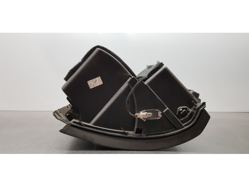 Recambio de guantera para mercedes clase b (w246) b 200 cdi (246.208) referencia OEM IAM A24668081019H68  