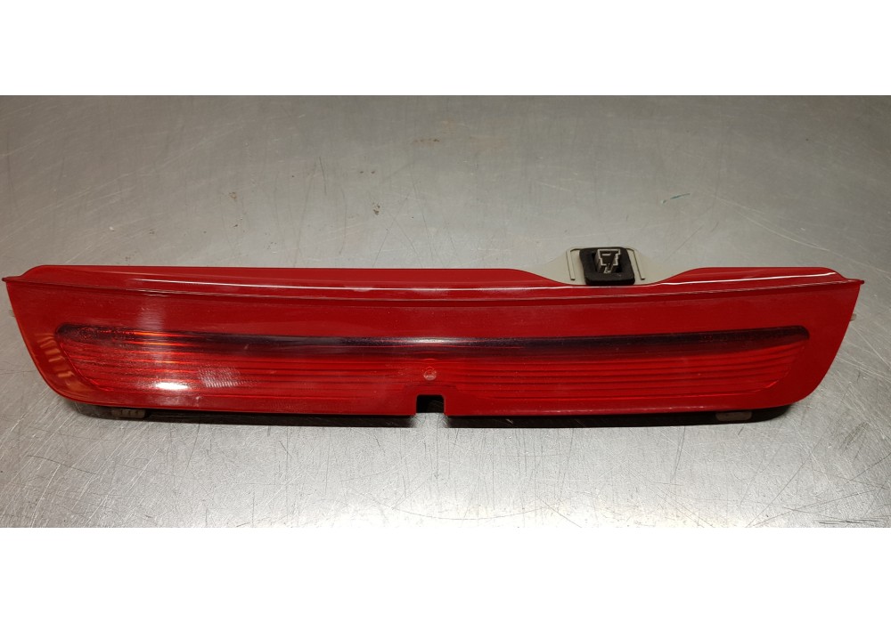 Recambio de luz central de freno para mercedes clase b (w246) b 200 cdi (246.208) referencia OEM IAM A2468200156  