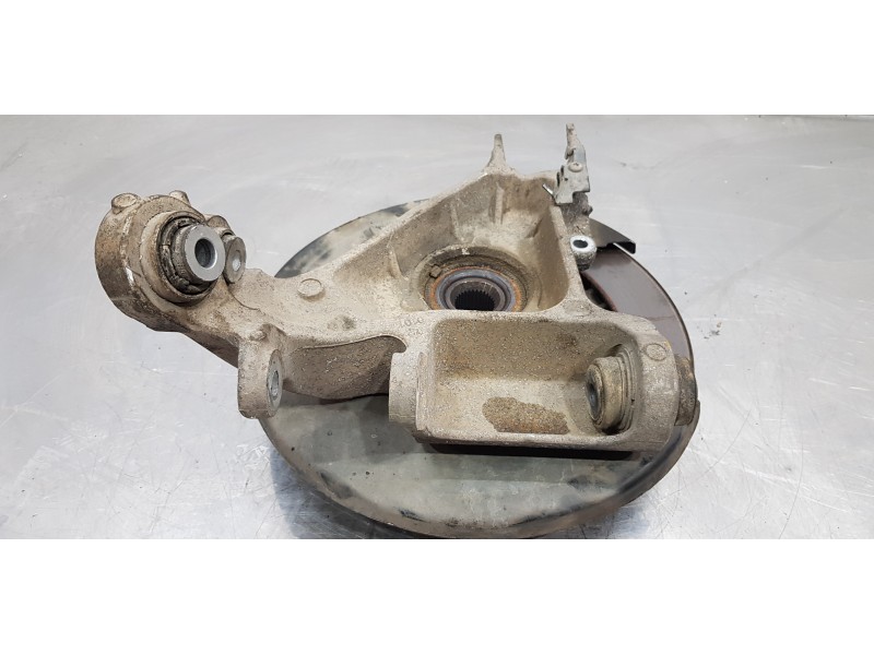 Recambio de mangueta trasera derecha para land rover range rover vogue referencia OEM IAM LR038550  