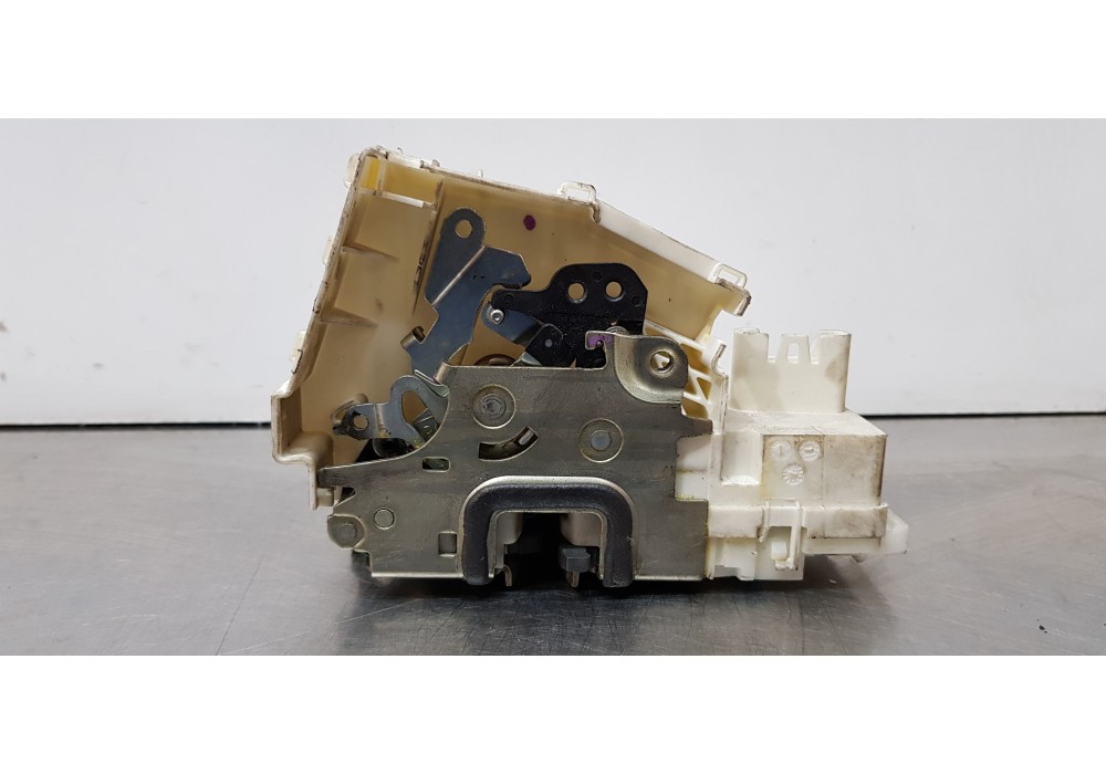 Recambio de cerradura puerta trasera derecha para mercedes clase r (w251) r 350 cdi l 4-matic (251.122) referencia OEM IAM 16973
