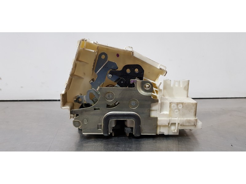 Recambio de cerradura puerta trasera derecha para mercedes clase r (w251) r 350 cdi l 4-matic (251.122) referencia OEM IAM 16973