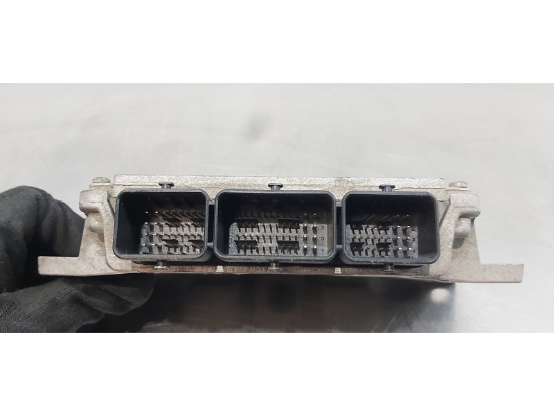 Recambio de centralita motor uce para peugeot 307 cc (s1) 2.0 referencia OEM IAM 9654716780  