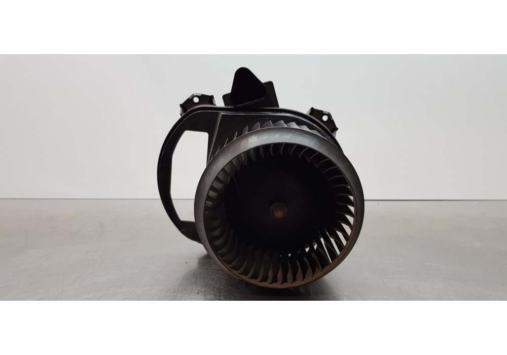 Recambio de motor calefaccion para mercedes clase b (w246) b 200 cdi (246.208) referencia OEM IAM A2469061601  