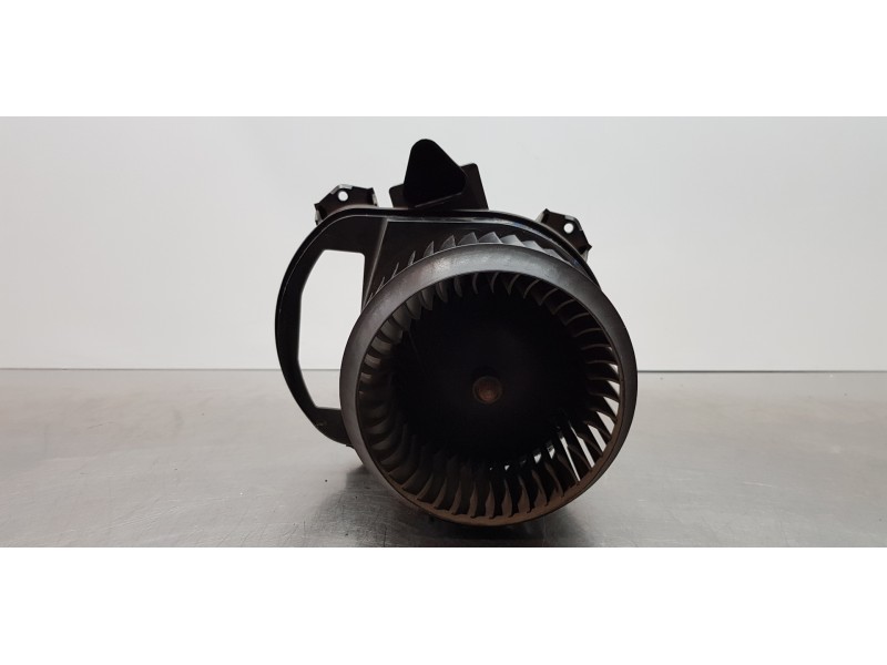 Recambio de motor calefaccion para mercedes clase b (w246) b 200 cdi (246.208) referencia OEM IAM A2469061601  