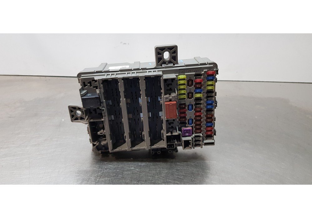 Recambio de caja reles / fusibles para honda civic (fk) 1.6 i-dtec comfort referencia OEM IAM 116RA000021  