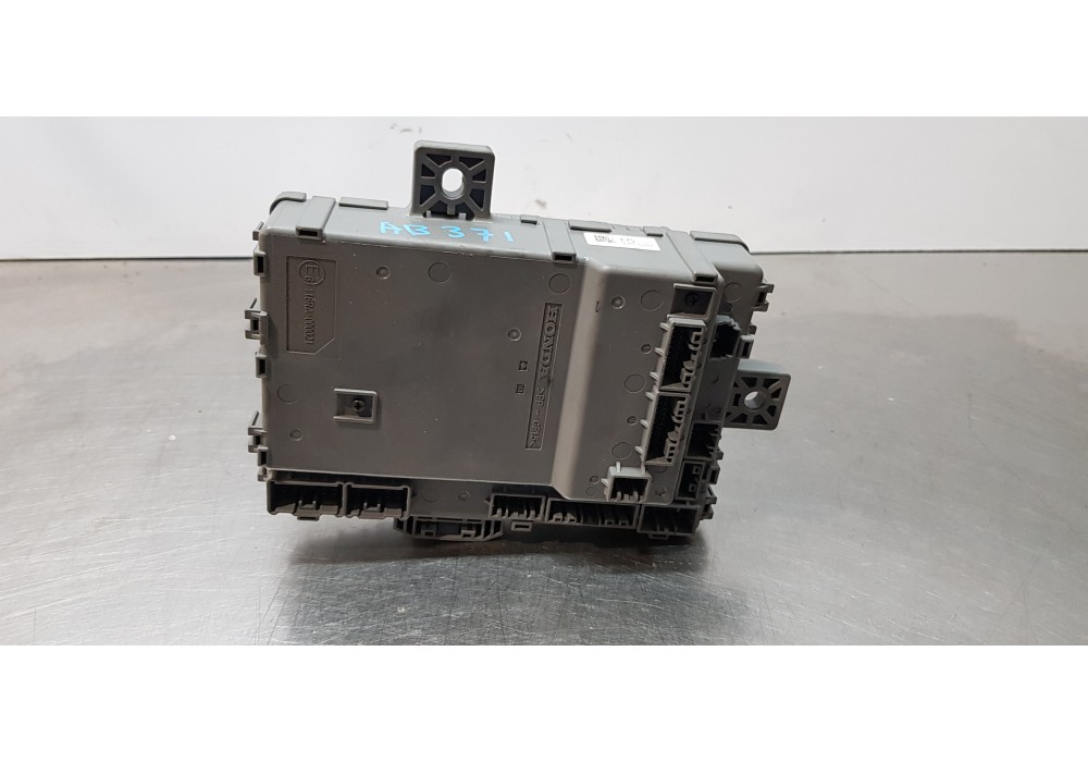 Recambio de caja reles / fusibles para honda civic (fk) 1.6 i-dtec comfort referencia OEM IAM 116RA000021  