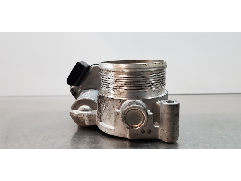 Recambio de caja mariposa para volkswagen crafter caja cerrada caja cerrada 30 batalla corta referencia OEM IAM 03L128063S  