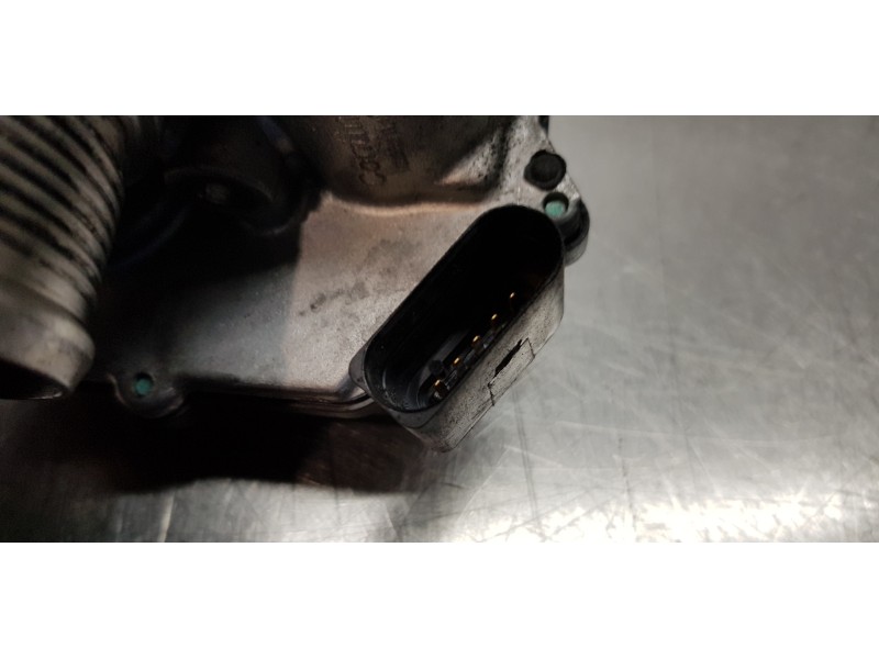 Recambio de caja mariposa para volkswagen crafter caja cerrada caja cerrada 30 batalla corta referencia OEM IAM 03L128063S  