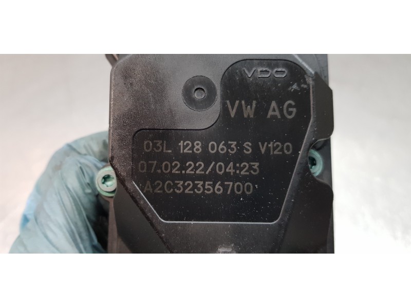 Recambio de caja mariposa para volkswagen crafter caja cerrada caja cerrada 30 batalla corta referencia OEM IAM 03L128063S  