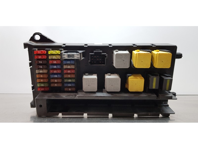 Recambio de caja reles / fusibles para volkswagen crafter caja cerrada caja cerrada 30 batalla corta referencia OEM IAM 90654502