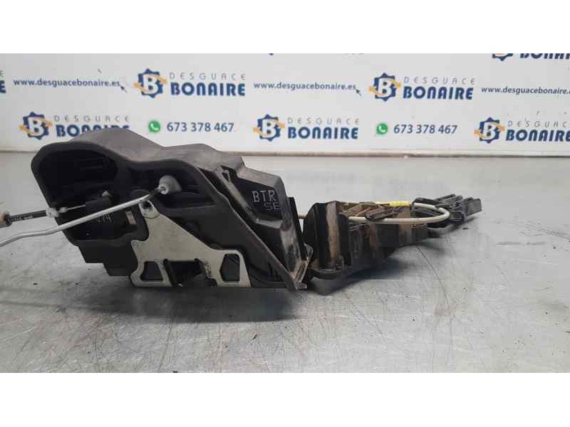 Recambio de cerradura puerta delantera derecha para bmw serie 1 berlina (e81/e87) 120d referencia OEM IAM 7167074  