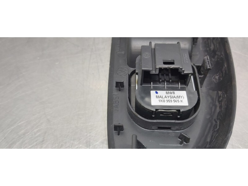 Recambio de mando elevalunas delantero izquierdo para volkswagen golf plus (521) advance referencia OEM IAM 1K0959565K  