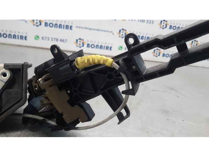 Recambio de cerradura puerta delantera derecha para bmw serie 1 berlina (e81/e87) 120d referencia OEM IAM 7167074  