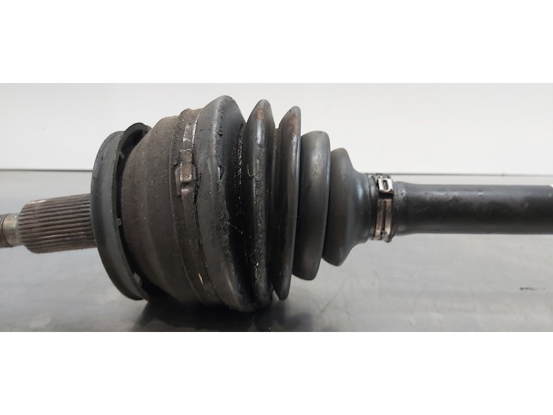 Recambio de transmision delantera izquierda para volkswagen t5 transporter/furgoneta caja cerrada referencia OEM IAM 7E0407271N  Recambio de transmision delantera izquierda para volkswagen t5 transporter/furgoneta caja cerrada referencia OEM IAM 7E0407271N