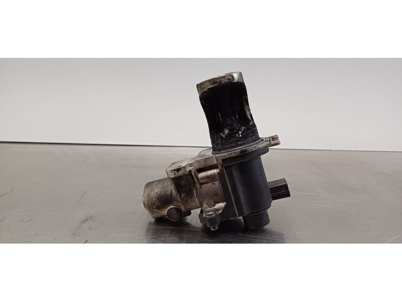 Recambio de valvula egr para volkswagen t5 transporter/furgoneta caja cerrada referencia OEM IAM 700365060  