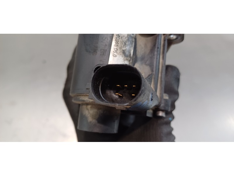 Recambio de valvula egr para volkswagen t5 transporter/furgoneta caja cerrada referencia OEM IAM 700365060  