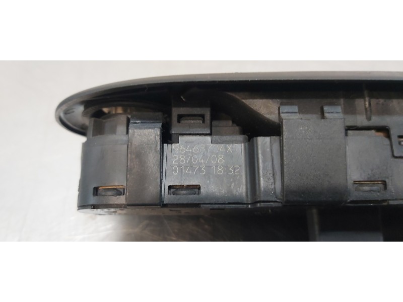 Recambio de mando elevalunas delantero izquierdo para peugeot 407 st confort referencia OEM IAM 96468704XT  