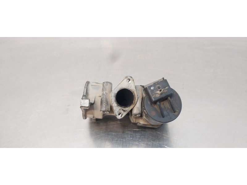Recambio de valvula egr para peugeot 407 st confort referencia OEM IAM 9681825280  