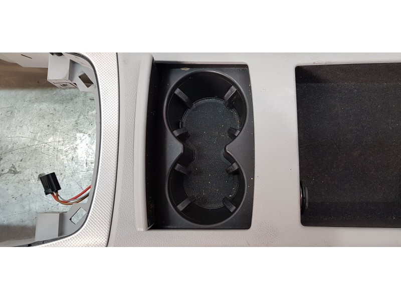 Recambio de apoyabrazos central para audi a6 lim. (4g2) 3.0 tdi quattro referencia OEM IAM 4G0863244  