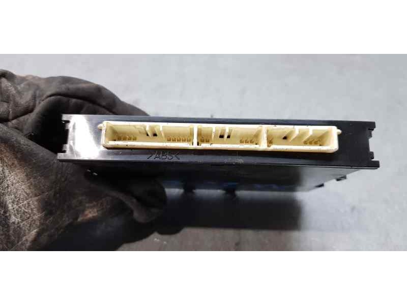Recambio de modulo electronico para toyota auris touring sports (e18) hybrid advance referencia OEM IAM 8999002200  