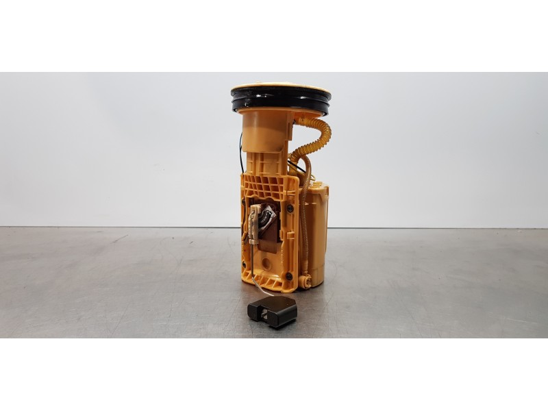 Recambio de aforador para volkswagen t5 bus (7e) caravelle comfortline lang 4motion referencia OEM IAM 7E0919088B  