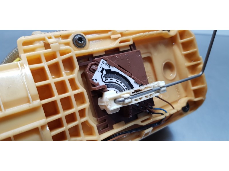 Recambio de aforador para volkswagen t5 bus (7e) caravelle comfortline lang 4motion referencia OEM IAM 7E0919088B  