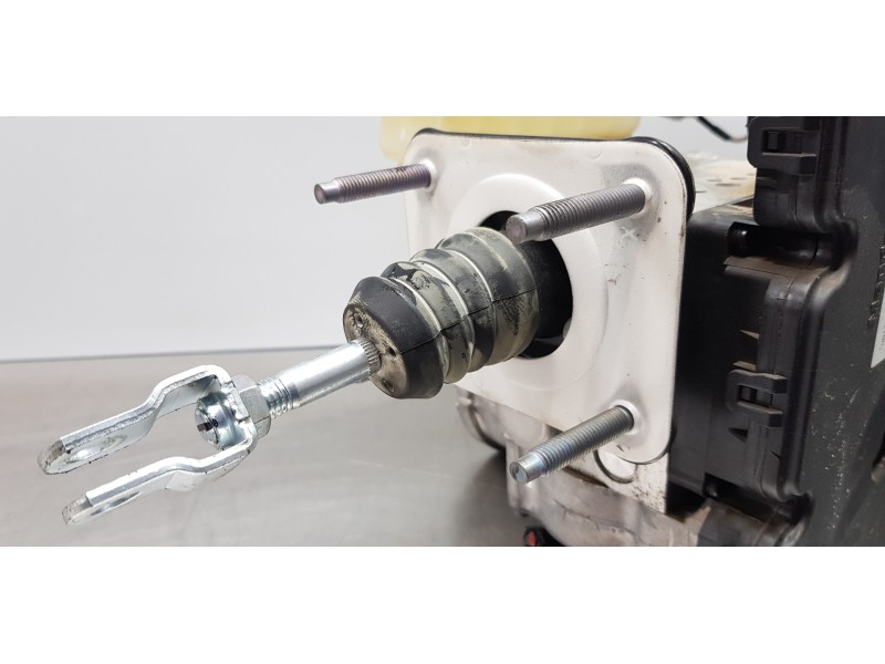 Recambio de abs para hyundai tucson hybrid referencia OEM IAM 58500CZ000 BA10002300 