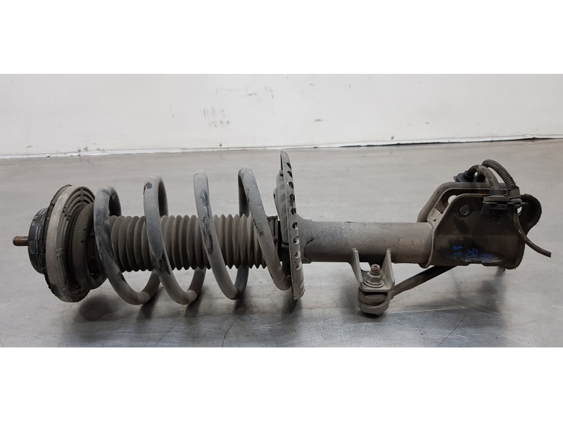 Recambio de amortiguador delantero derecho para volkswagen t5 bus (7e) caravelle comfortline lang 4motion referencia OEM IAM 7E8