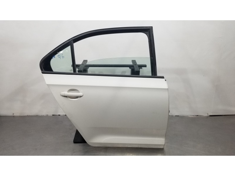 Recambio de puerta trasera derecha para seat toledo (kg3) reference referencia OEM IAM 5JA833052C   Recambio de puerta trasera derecha para seat toledo (kg3) reference referencia OEM IAM 5JA833052C