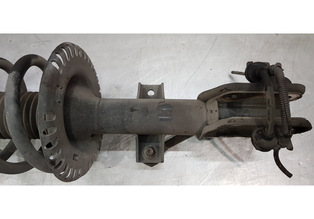 Recambio de amortiguador delantero derecho para volkswagen t5 bus (7e) caravelle comfortline lang 4motion referencia OEM IAM 7E8