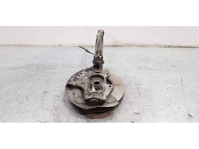 Recambio de mangueta delantera derecha para mercedes clase r (w251) r 350 cdi l 4-matic (251.122) referencia OEM IAM A2513300820