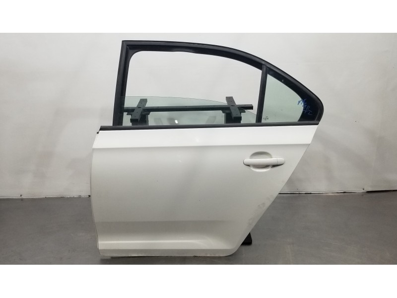 Recambio de puerta trasera izquierda para seat toledo (kg3) reference referencia OEM IAM 5JA833051C   Recambio de puerta trasera izquierda para seat toledo (kg3) reference referencia OEM IAM 5JA833051C