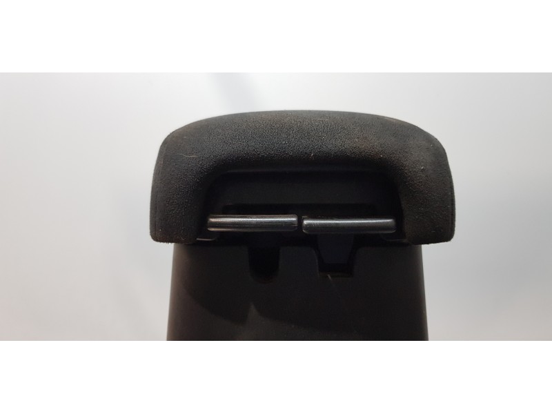 Recambio de apoyabrazos central para mitsubishi outlander (cw0) 2.0 di-d invite referencia OEM IAM 8011A165XA   Recambio de apoyabrazos central para mitsubishi outlander (cw0) 2.0 di-d invite referencia OEM IAM 8011A165XA