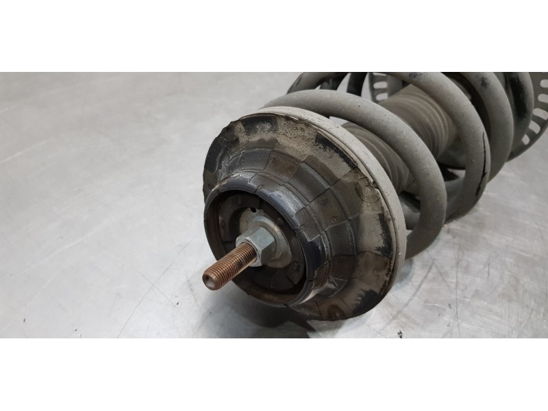 Recambio de amortiguador delantero izquierdo para volkswagen t5 bus (7e) caravelle comfortline lang 4motion referencia OEM IAM 7