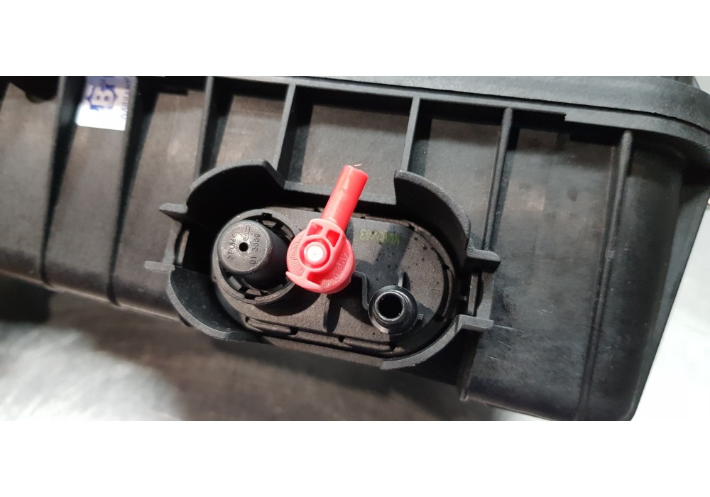 Recambio de no identificado para mercedes clase s (w220) berlina 400 cdi (220.028) referencia OEM IAM A2118000019  