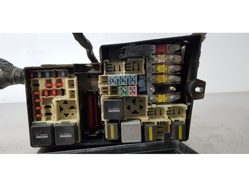 Recambio de caja reles / fusibles para ford focus berlina (cap) trend referencia OEM IAM 3M5T14K733NMG   Recambio de caja reles / fusibles para ford focus berlina (cap) trend referencia OEM IAM 3M5T14K733NMG