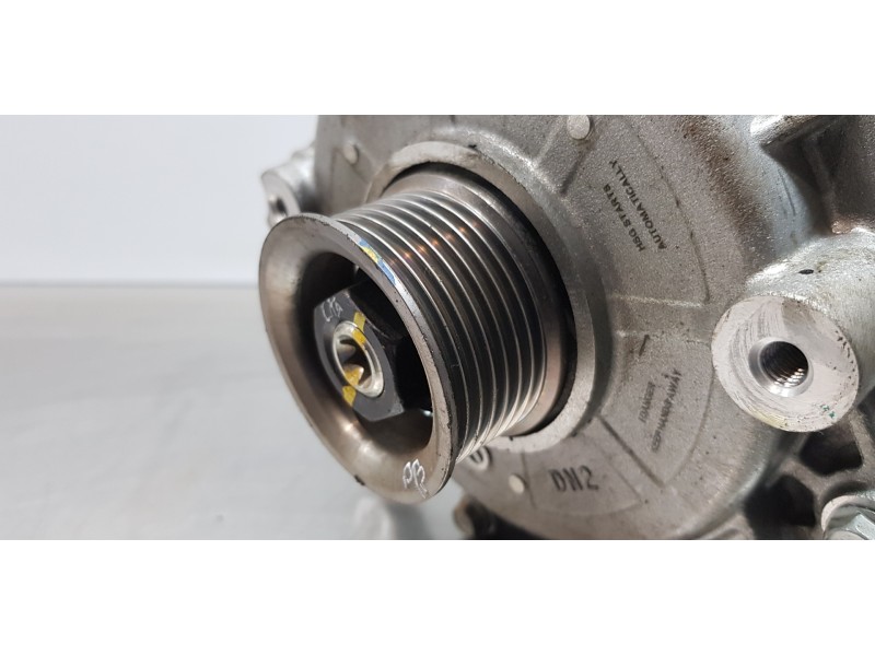 Recambio de alternador para hyundai tucson hybrid referencia OEM IAM 373902M900  