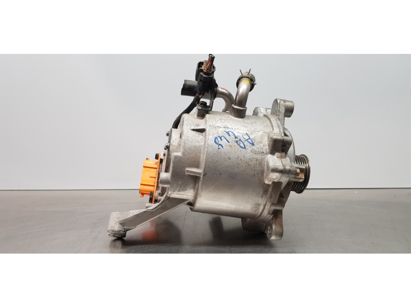Recambio de alternador para hyundai tucson hybrid referencia OEM IAM 373902M900  