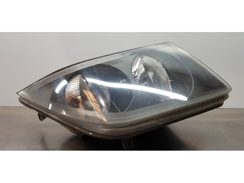 Recambio de faro izquierdo para volkswagen crafter caja cerrada caja cerrada 30 batalla corta referencia OEM IAM 2E1941005  
