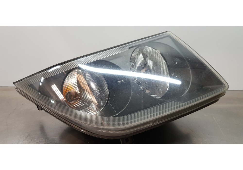 Recambio de faro izquierdo para volkswagen crafter caja cerrada caja cerrada 30 batalla corta referencia OEM IAM 2E1941005  