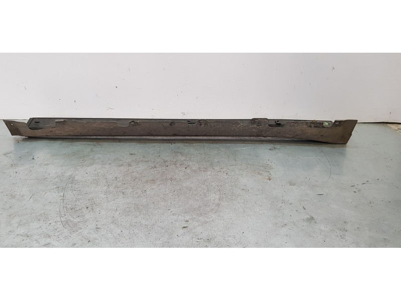 Recambio de faldon lateral para fiat 500 x (334) pop star referencia OEM IAM 735572237  