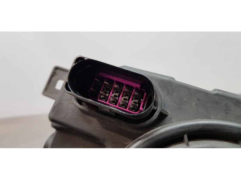 Recambio de faro izquierdo para volkswagen crafter caja cerrada caja cerrada 30 batalla corta referencia OEM IAM 2E1941005  