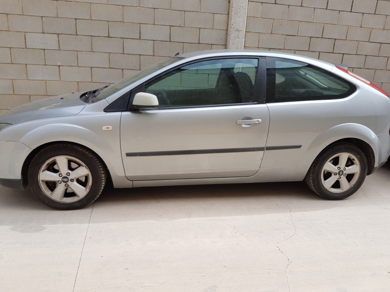 ford focus berlina (cap) del año 2006