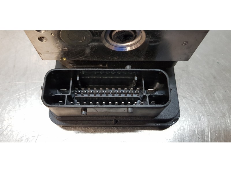 Recambio de abs para bmw serie 1 lim. (f20/f21) 116d m sport referencia OEM IAM 34516887740  