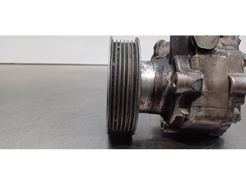 Recambio de bomba direccion para volkswagen t5 bus (7e) caravelle comfortline lang 4motion referencia OEM IAM 7E0422154E  