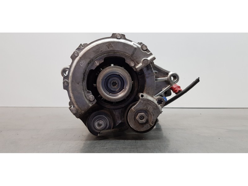 Recambio de alternador para kia ceed sportswagon tech referencia OEM IAM 363002U100  