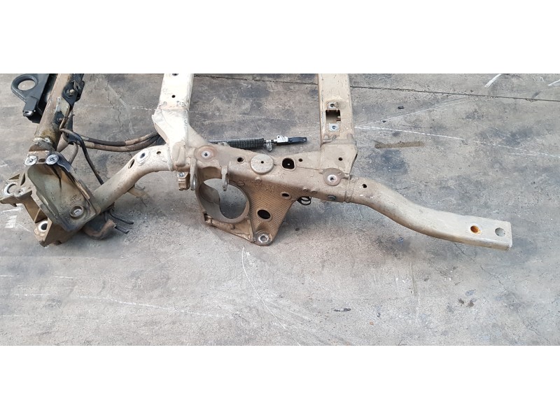 Recambio de puente delantero para land rover range rover vogue referencia OEM IAM LR038759  