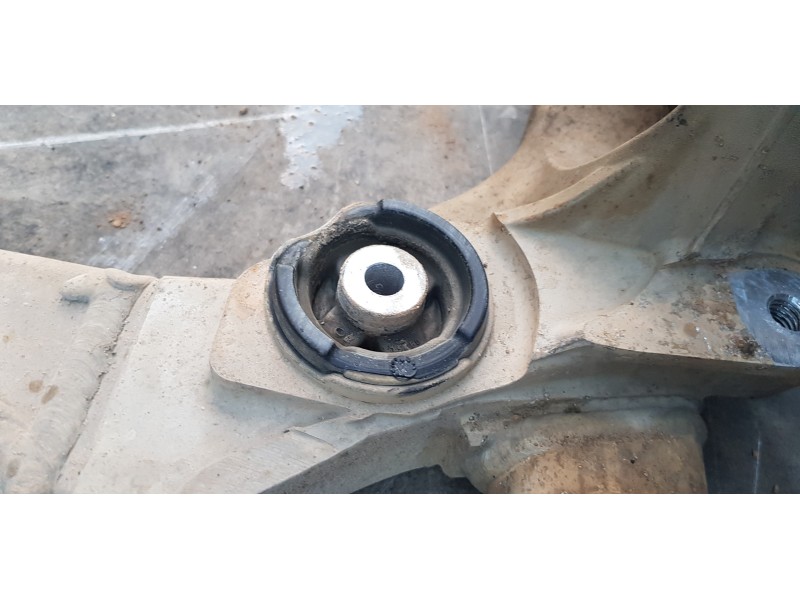 Recambio de puente delantero para land rover range rover vogue referencia OEM IAM LR038759  